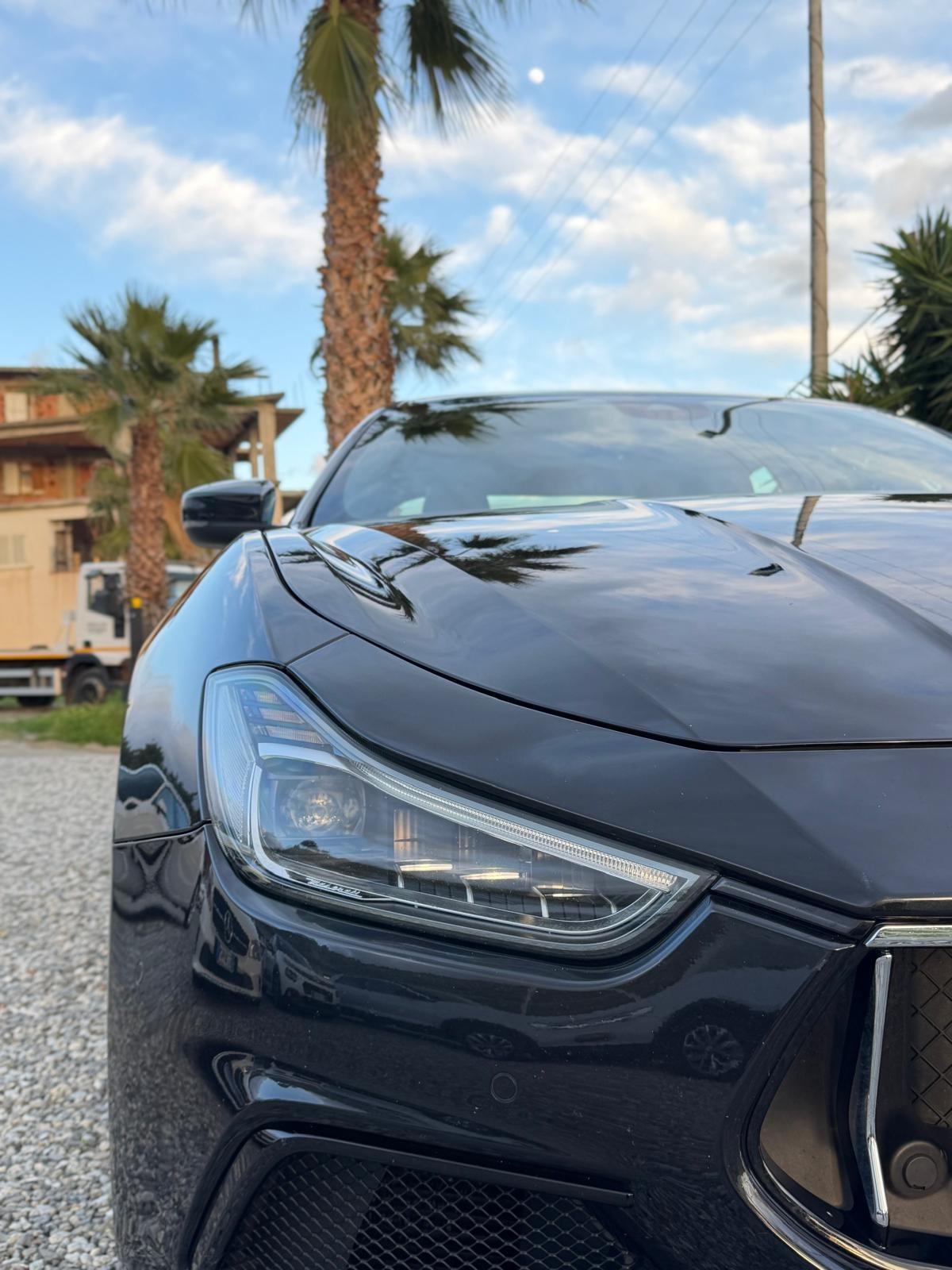 Maserati Ghibli Diesel 275cv Gransport