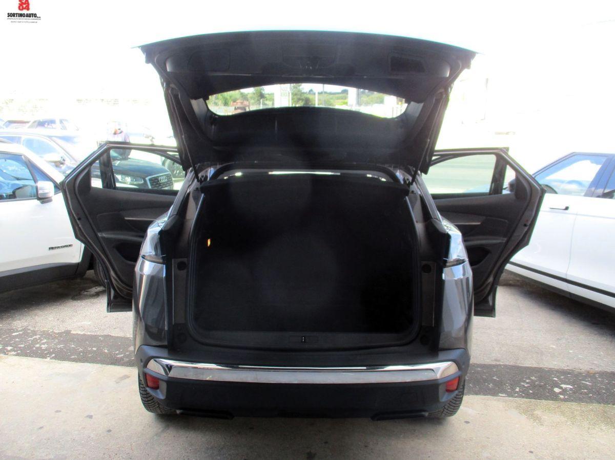 PEUGEOT 3008 BlueHDi 130 S&S EAT8 Allure Pack 2021