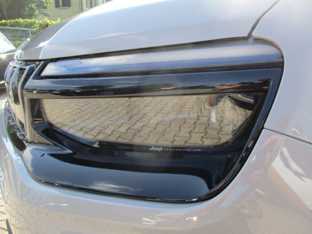 Jeep Avenger 1.2 Turbo Summit - Bicolore/Led/Camera