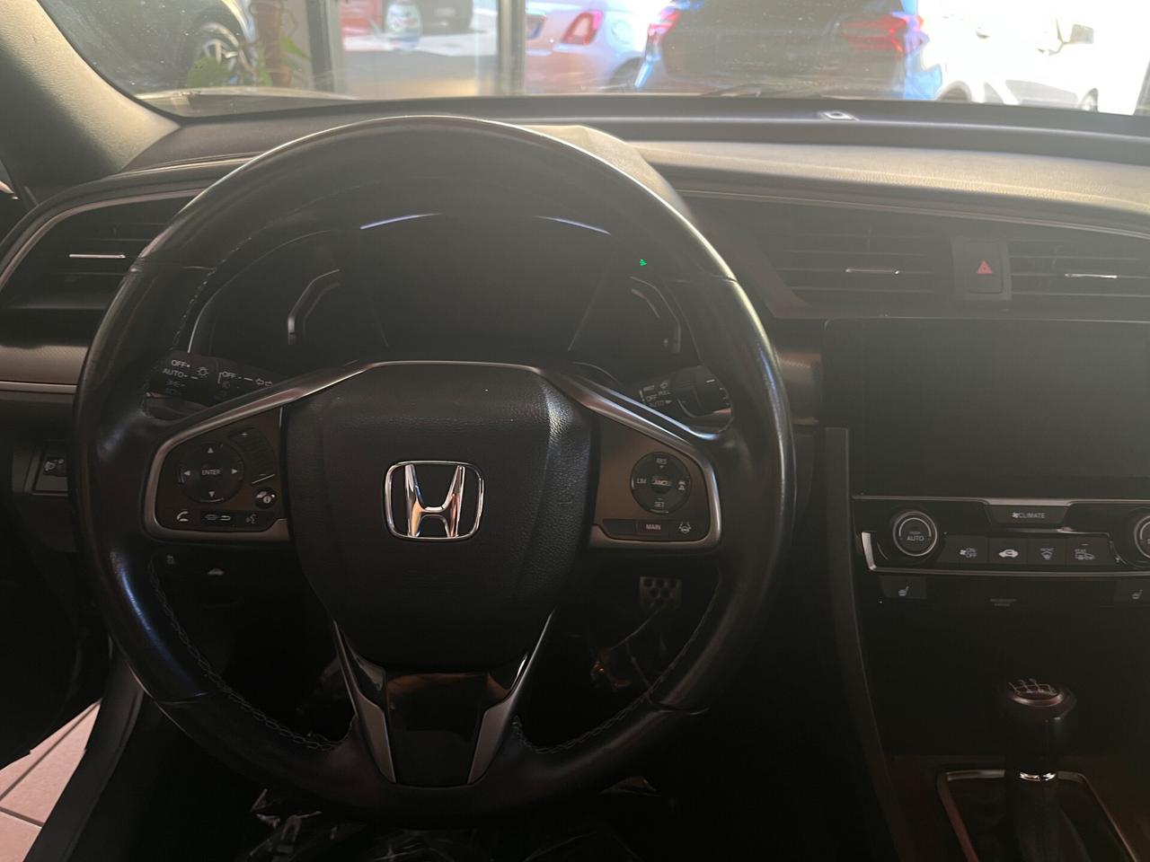 Honda Civic 1.0T 5 porte Executive Premium