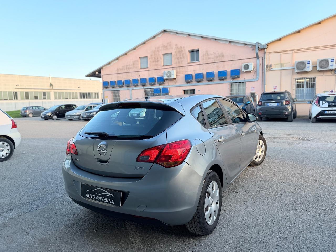 Opel Astra 1.7 CDTI 5 porte Cosmo neopatentati