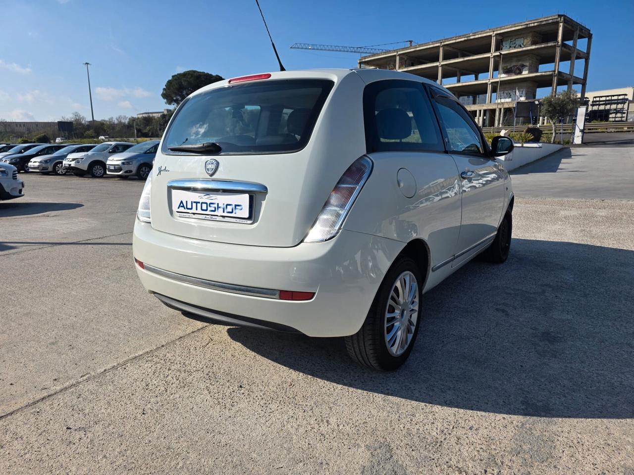Lancia Ypsilon 1.2 69 CV Elle