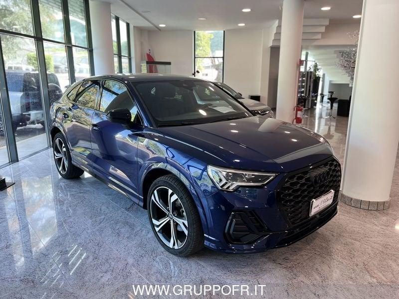 Audi Q3 SPB 35 TDI S tronic Identity Black