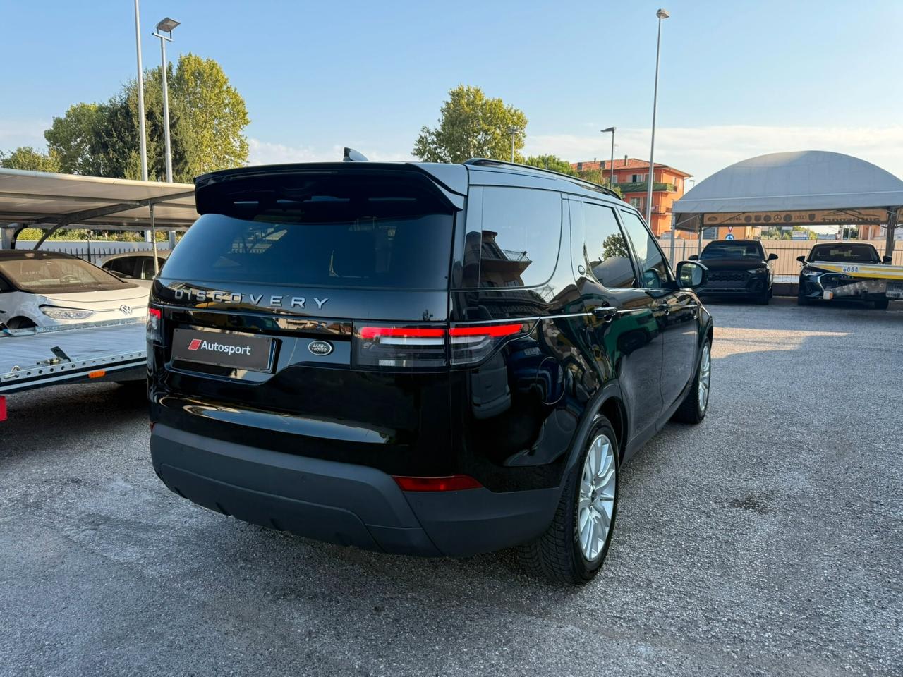 Land Rover Discovery 2.0 TD4 180 CV SE 7 POSTI