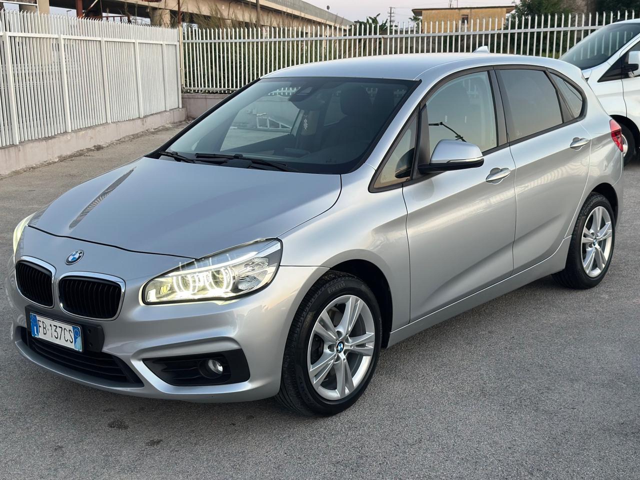 Bmw Serie 220d 2015 Active Tourer xDrive Luxury aut.