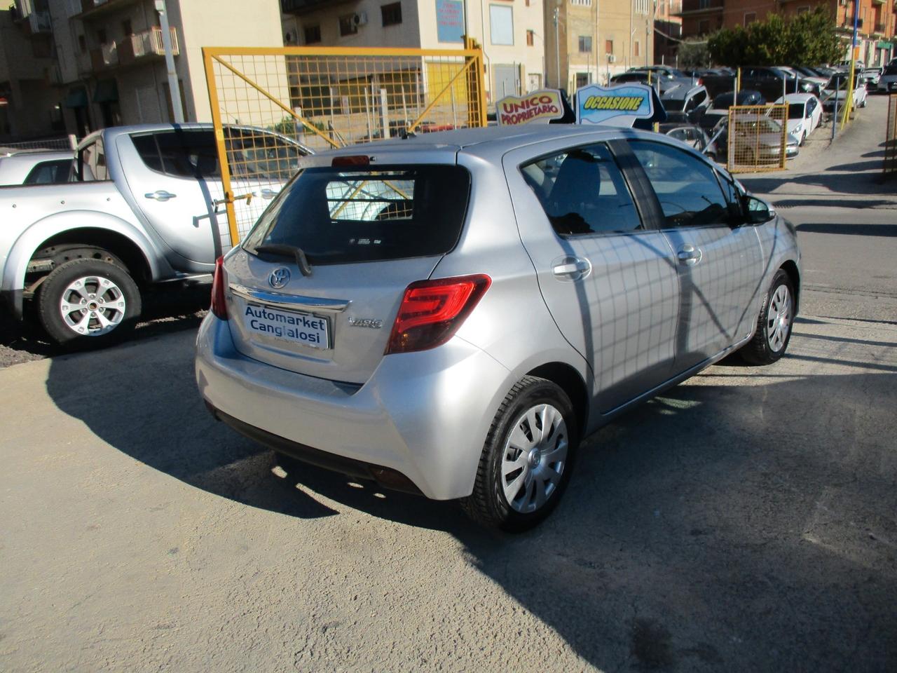 Toyota Yaris 1.4 D-4D 5 porte FULL OPT (NAVI)