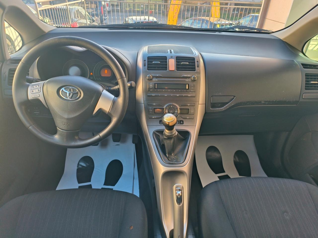 Toyota Auris 1.4 D-4D 5 porte