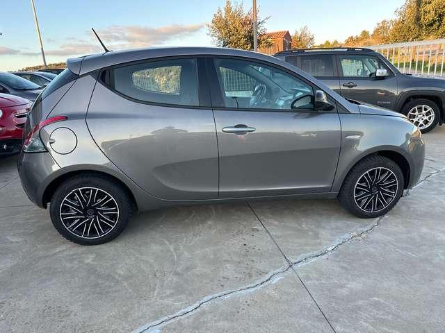 Lancia Ypsilon 1.0 firefly hybrid Gold "Km 44.000"