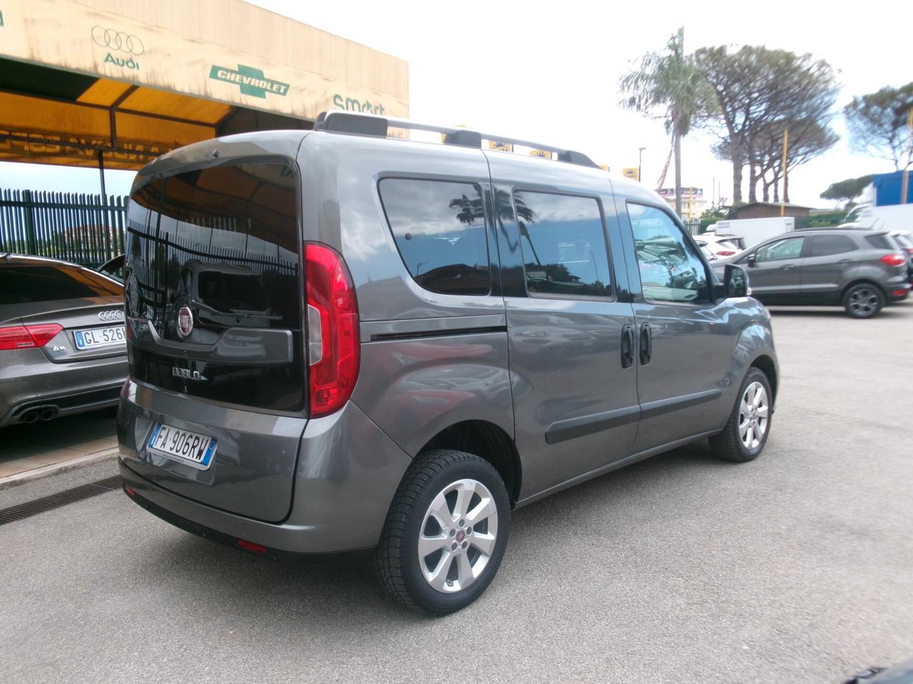 Fiat Doblo 1.6 M-JET EURO 6 LOUNGE 7 POSTI NAVI/PDC FULL OPTIONAL
