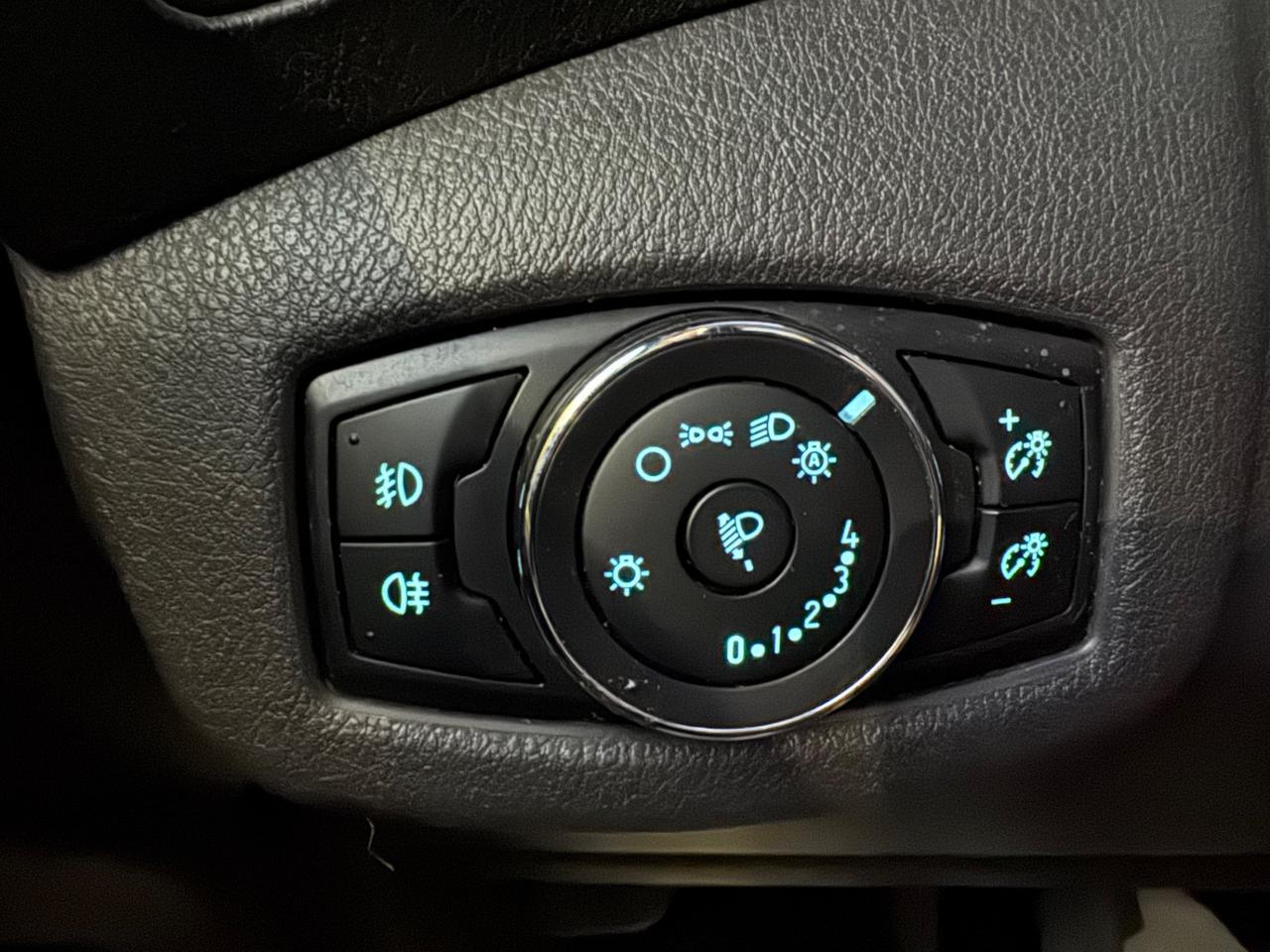 Ford Tourneo Connect 1.5 TDCi 120 CV Titanium