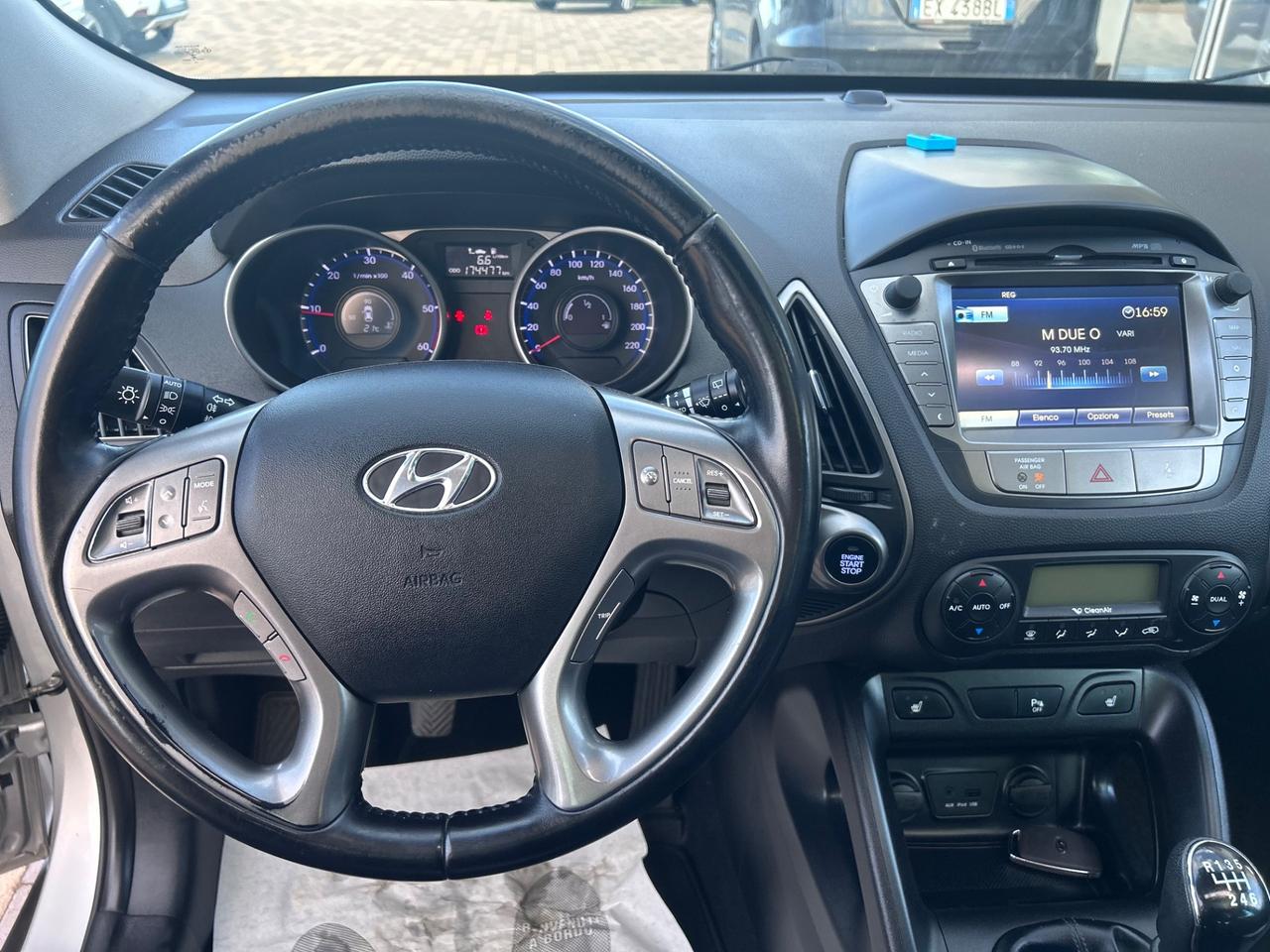 Hyundai iX35 1.7 CRDi 2WD Xpossible TETTO PANORAMICO APRIBILE
