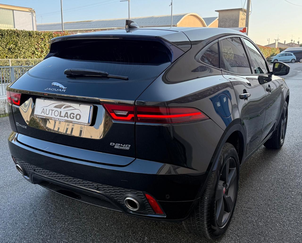 Jaguar E-Pace 2.0D 240 CV R- Dynamic AWD aut. S
