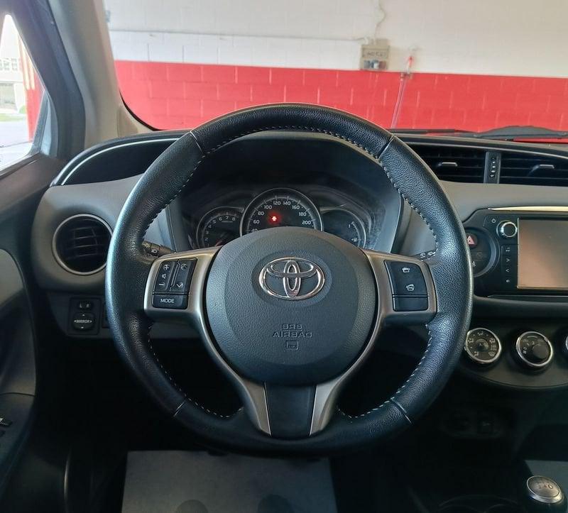 Toyota Yaris Yaris 1.0 5 porte Active NEOPATENTATI