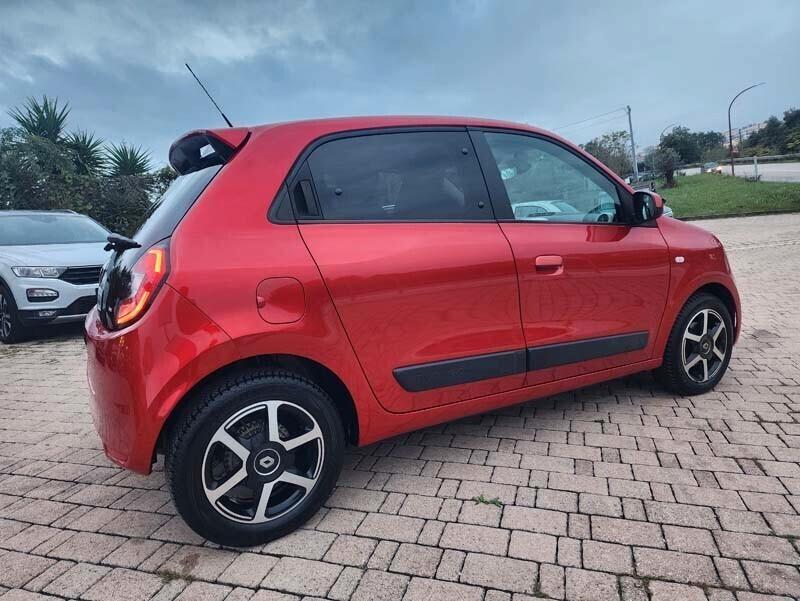 Renault Twingo 1.0 SCe Limited 73 CV 5 porte ok Neopatentati