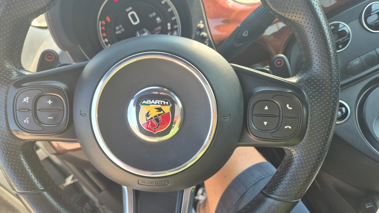 Abarth 695 C 1.4 Turbo T-Jet Rivale cabrio