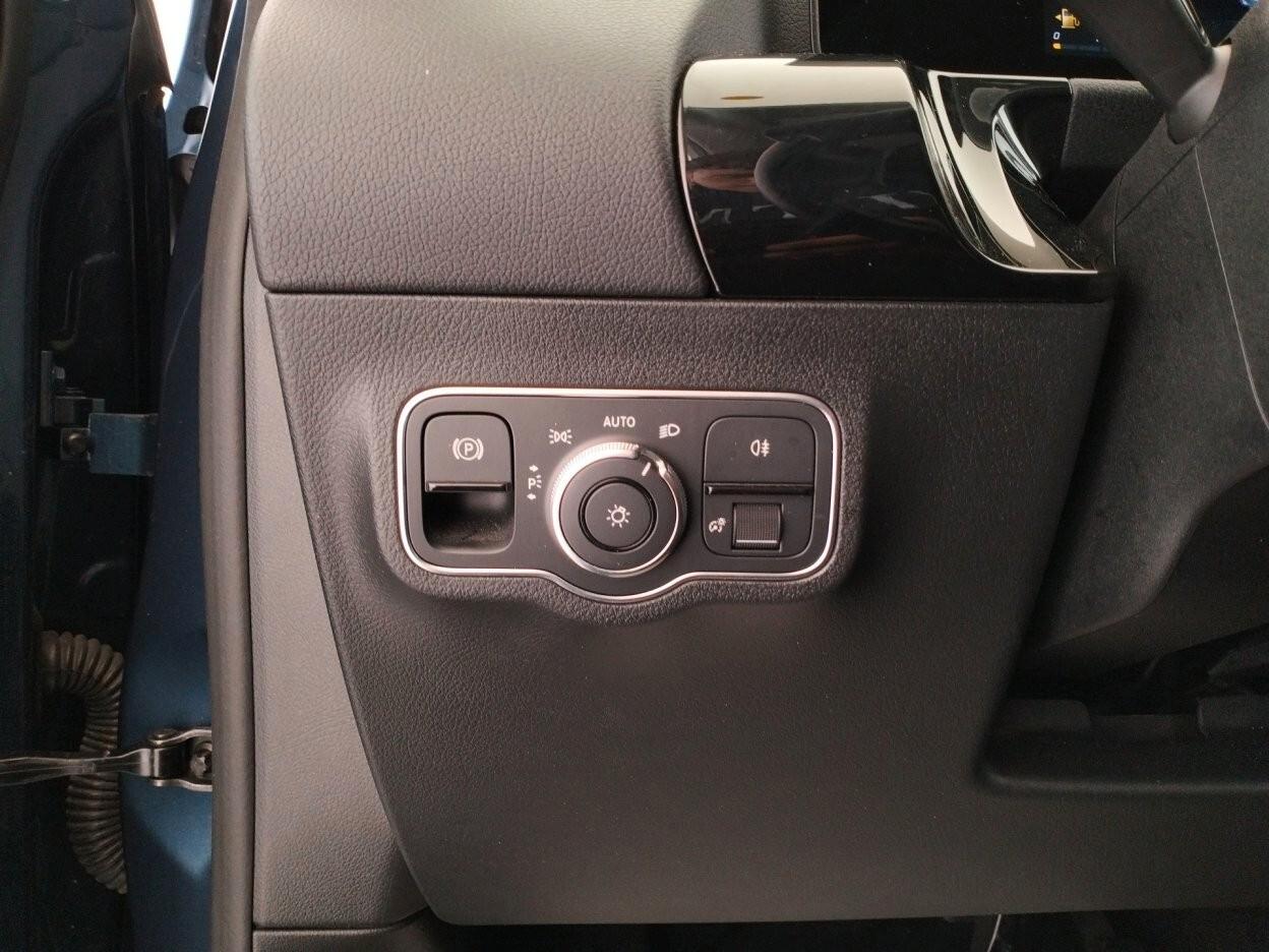 MERCEDES BENZ GLA 200d GLA Business Extra auto - IVA ESPOSTA
