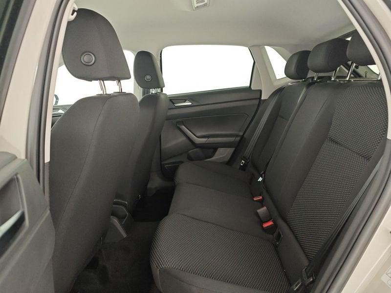 Volkswagen Polo 1.0 Young