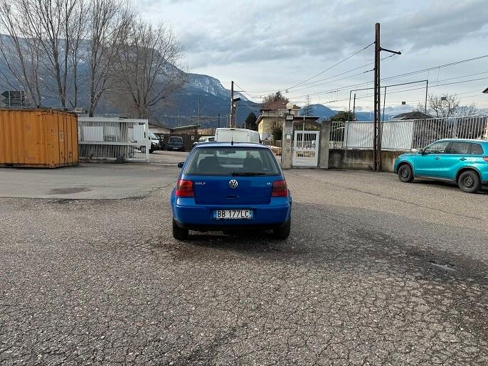 Volkswagen Golf 1.6 cat 5 porte Comfortline