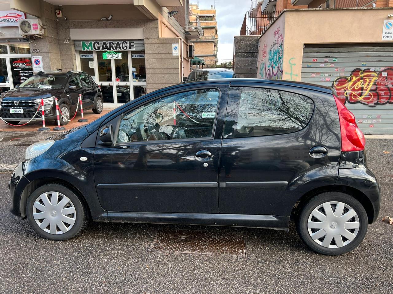 Peugeot 107 1.0 68CV 5p. Sweet Years 2Tronic