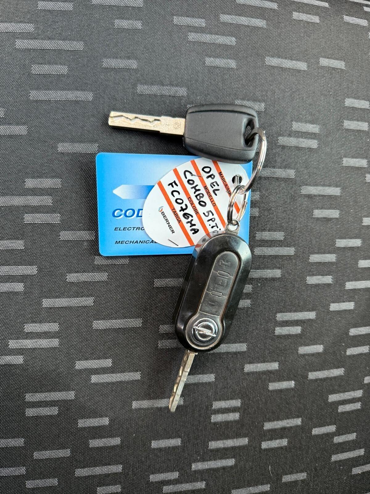 Opel Combo N1 5 POSTI COMBI AUTOCARRO