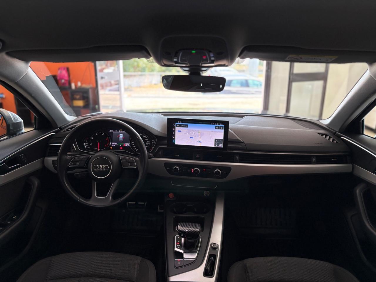 Audi A4 Avant 30 TDI/136 CV S tronic Business