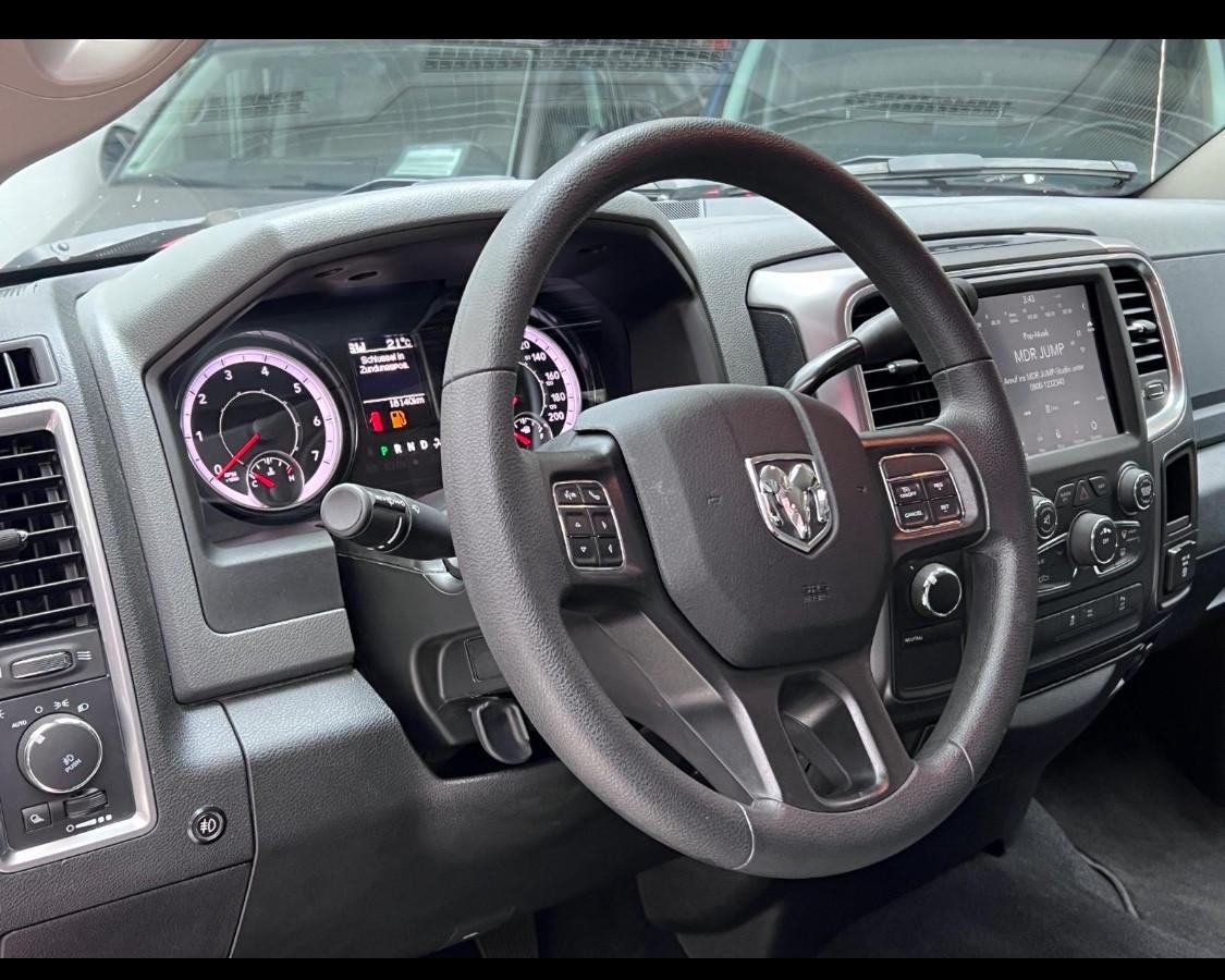 Dodge RAM 1500 5.7 V8 4WD Crew Cab