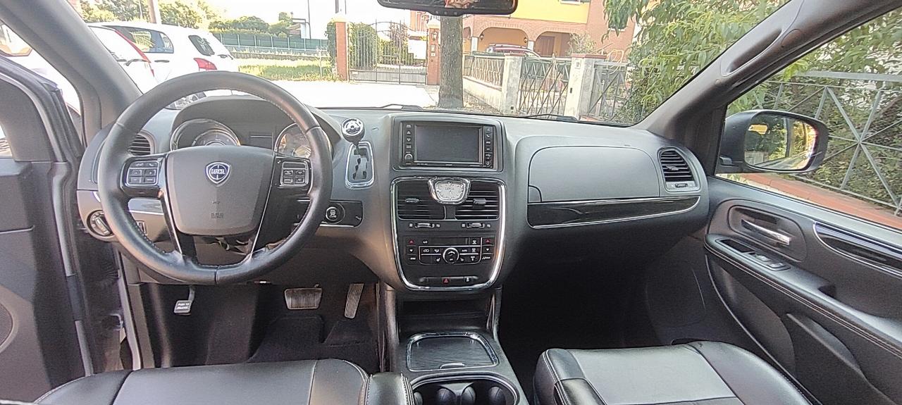 Lancia Voyager 2.8 Turbodiesel S 177 CV