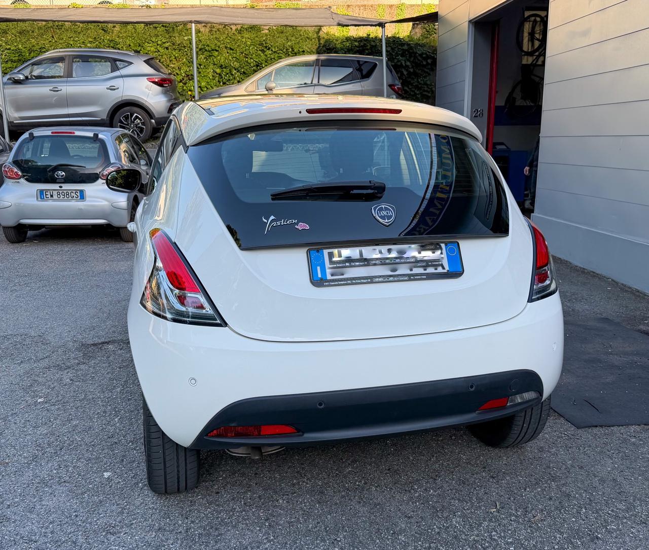 Lancia Ypsilon 1.2 benzina tetto panoramico apribile