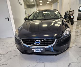 Volvo V40 D4 Geartronic R-design Kinetic