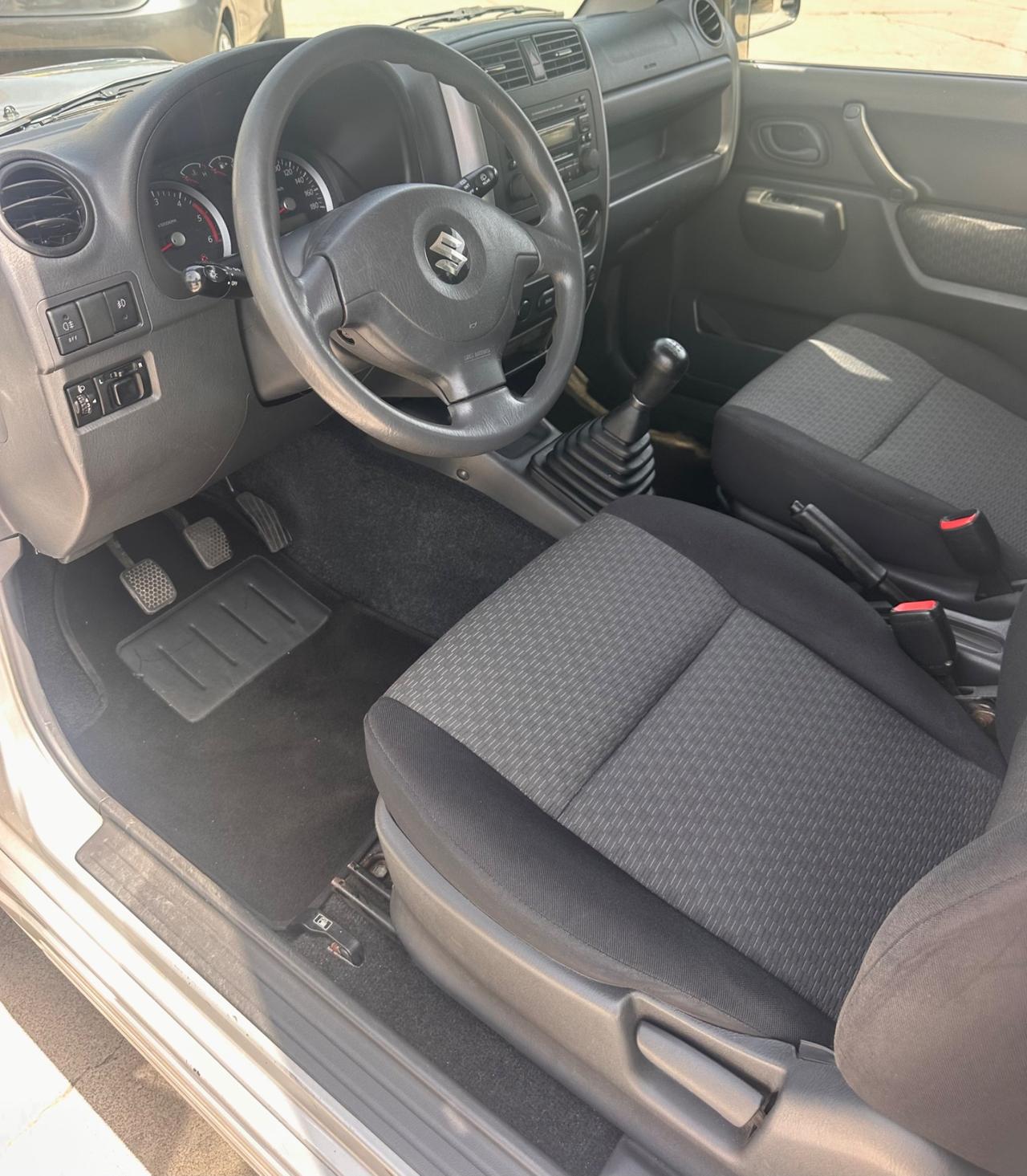 Suzuki Jimny 1.5 DDiS 65cv TOP 4WD Pari al nuovo…