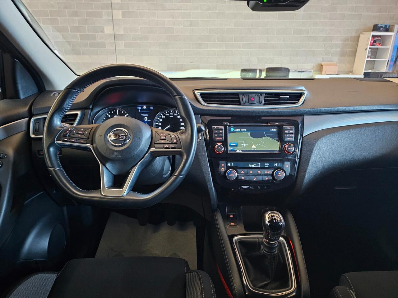 Nissan Qashqai 1.5 dCi Tekna TETTO PANORAMICO NEOPATENTATI