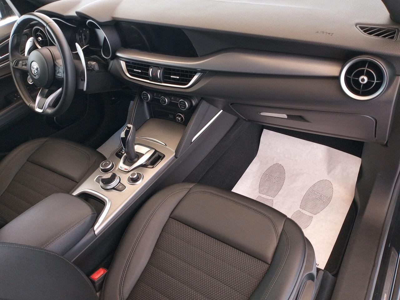 Alfa Romeo Stelvio 2.2 Turbodiesel 160 CV AT8 RWD Super Business