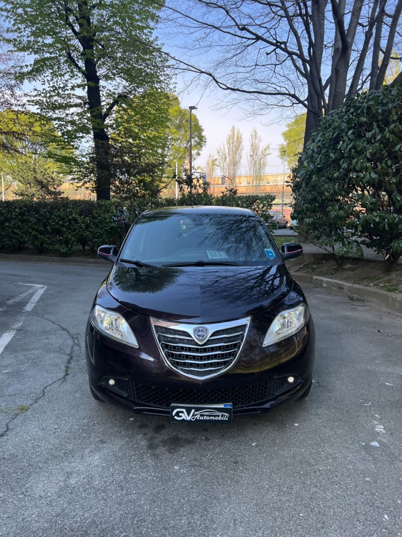 Lancia Ypsilon 1.2 69 CV 5 porte GPL Silver