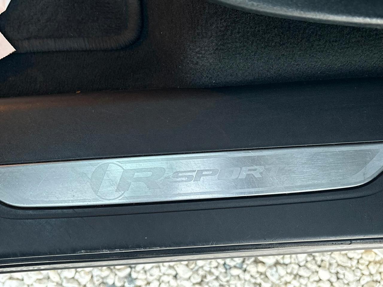 Jaguar F-Pace 2.0 D 180 CV aut. R-Sport