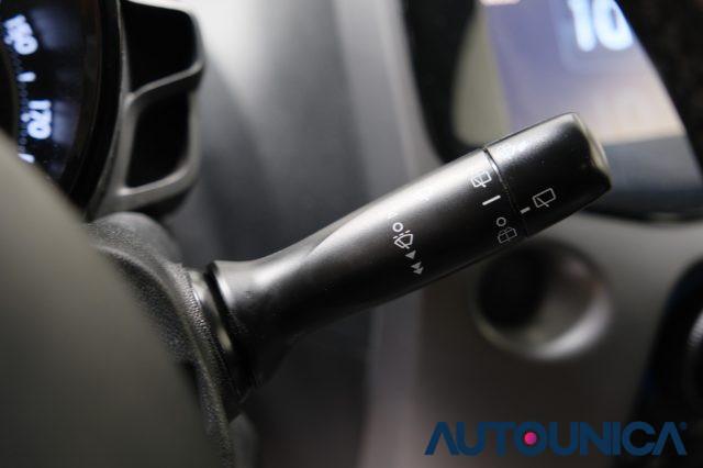 TOYOTA Aygo 1.0 VVT-I 72 CV 5 PORTE CONNECT NEOPATENTATI