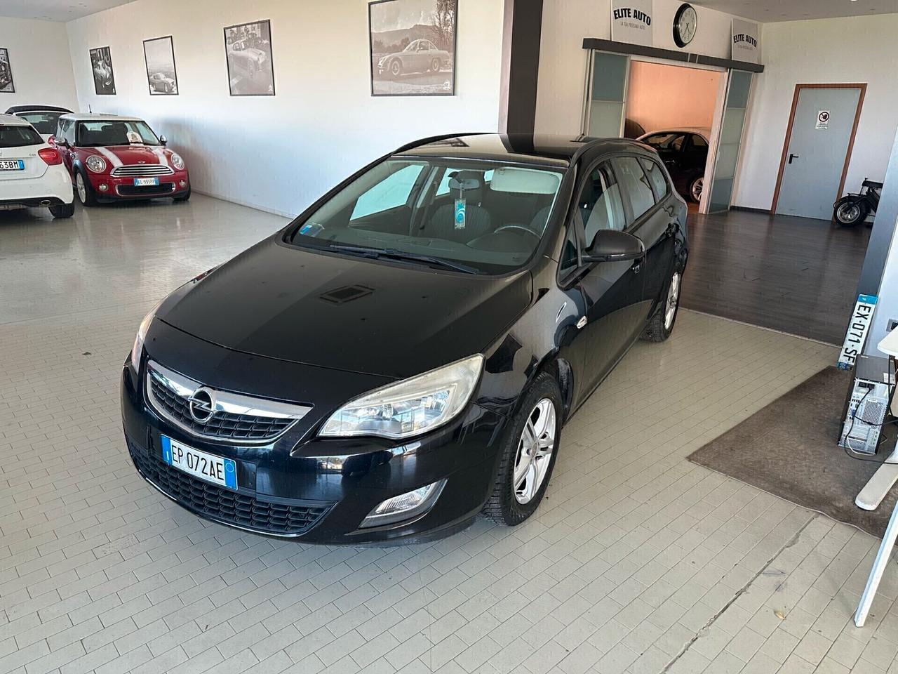 Opel Astra 1.4 Turbo 120CV Sports Tourer Cosmo