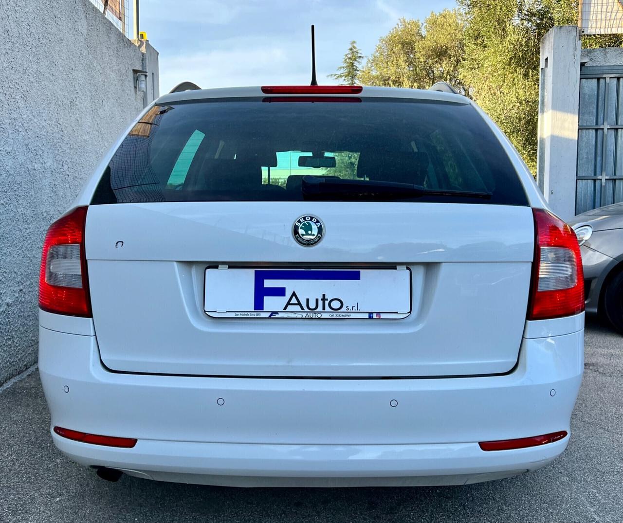 Skoda Octavia 1.6 TDI CR F.AP. Wagon Elegance