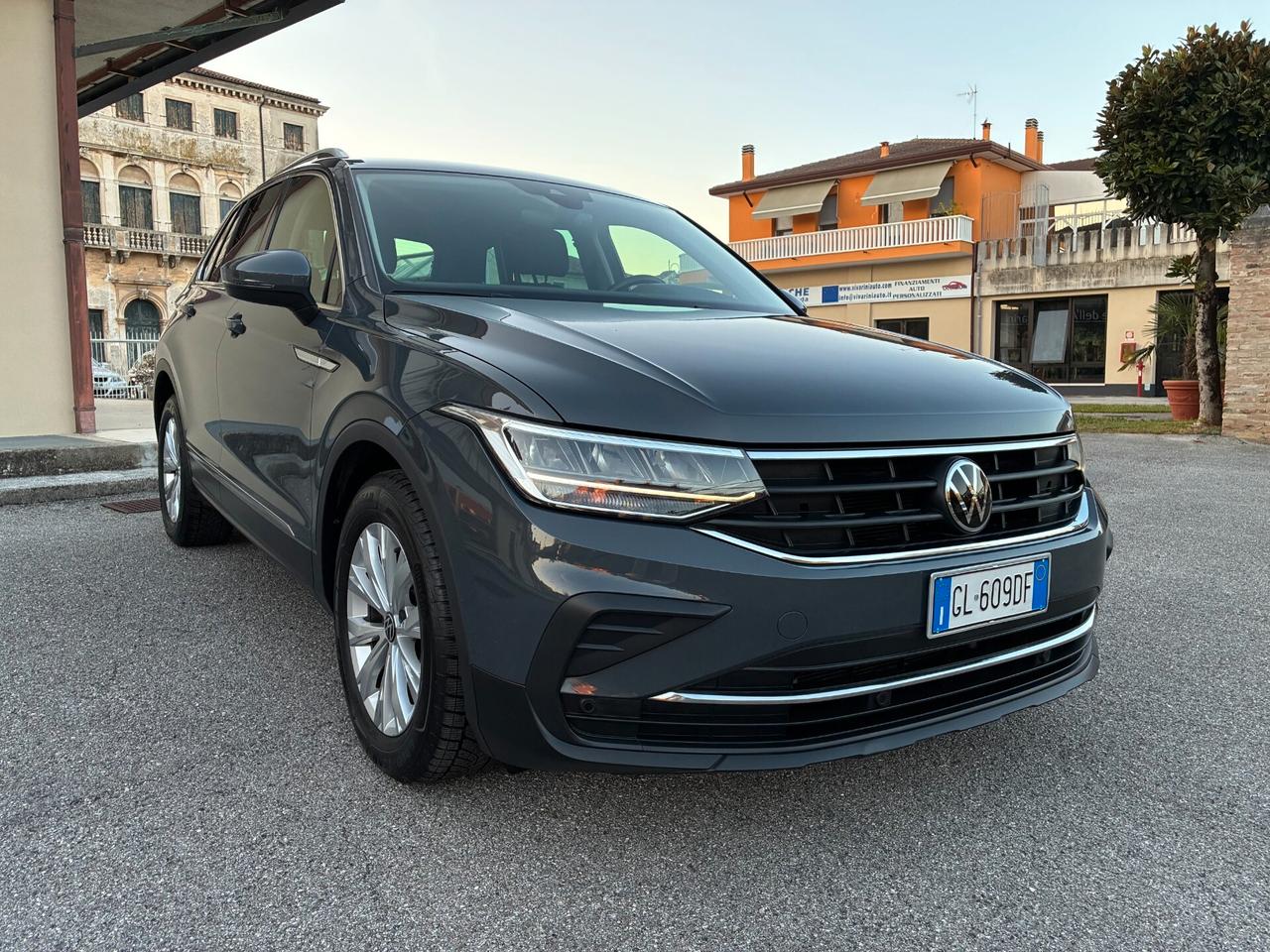 Volkswagen Tiguan 2.0 TDI 150 CV SCR DSG Life