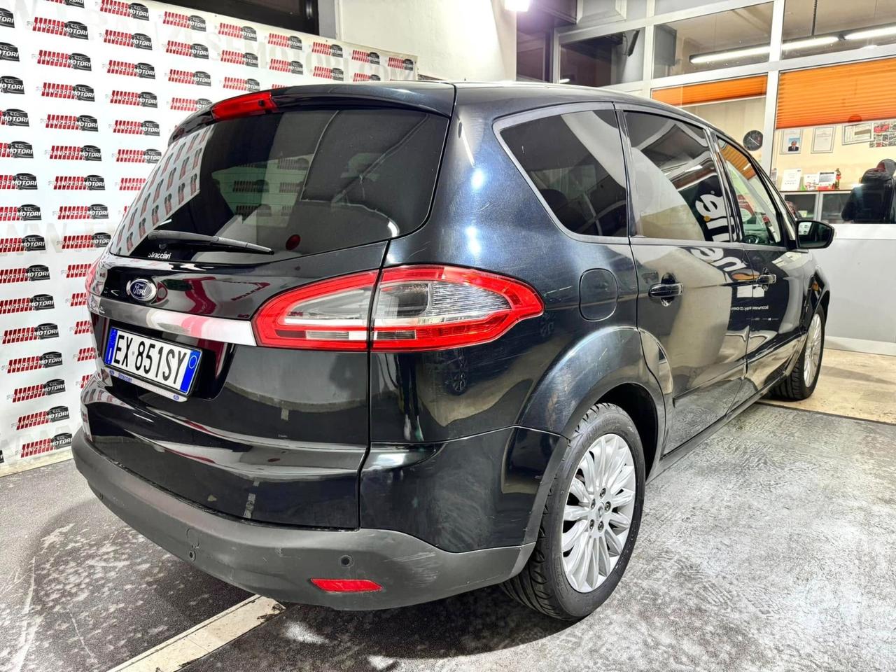 Ford S-Max 2.0 TDCi 140CV Powershift Nav Edition