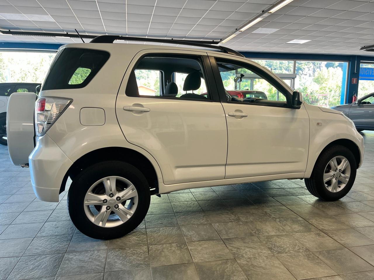 Daihatsu Terios 1.5 4WD B You O/F Five Dolomite