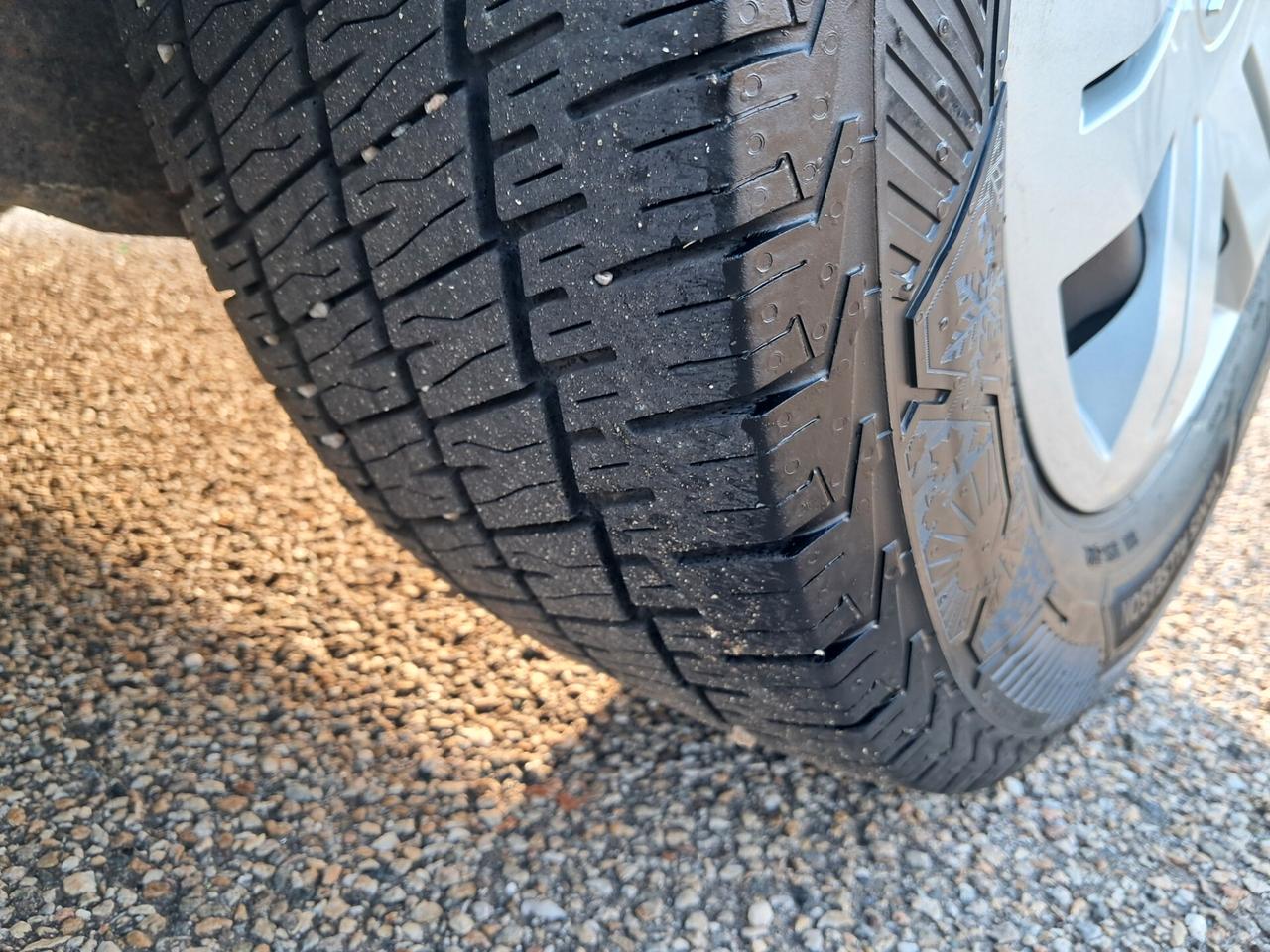 VIVARO 9 POSTI