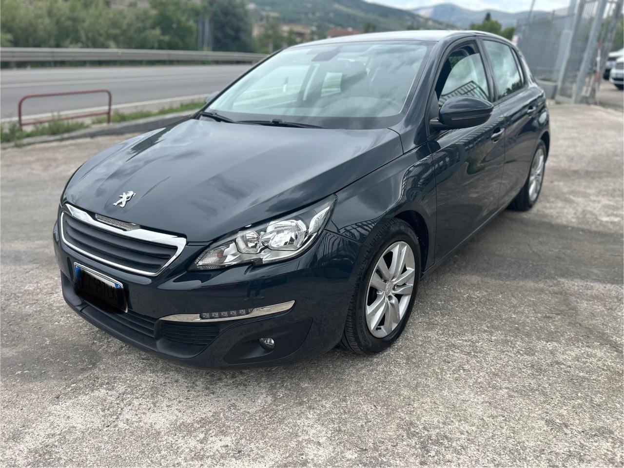 Peugeot 308 BlueHDi 100 S&S Business