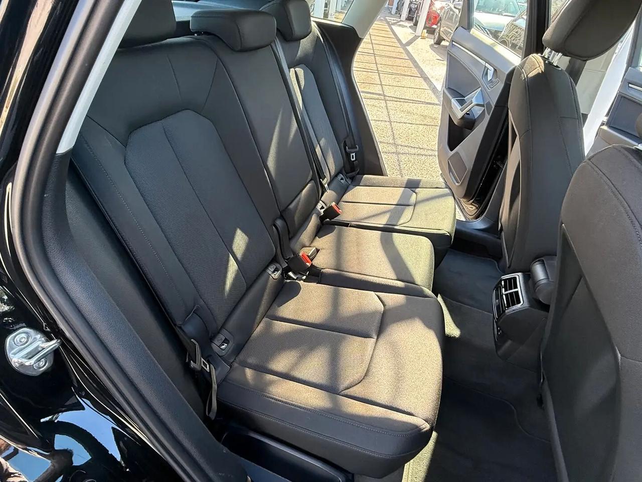 Audi Q3 35 TDI quattro S tronic Business
