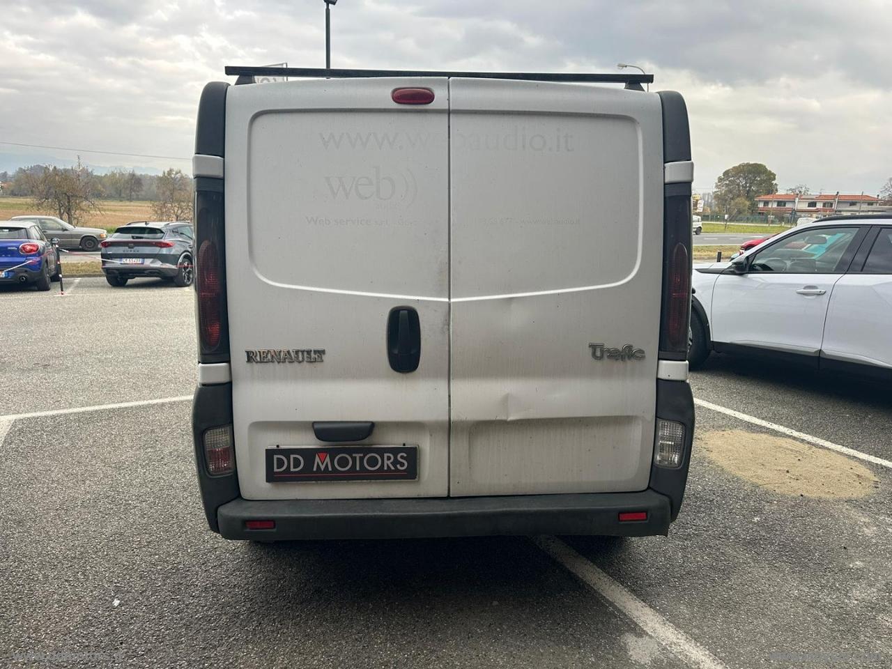 Trafic T27 1.9dCi/100PC-TN Combi Confort