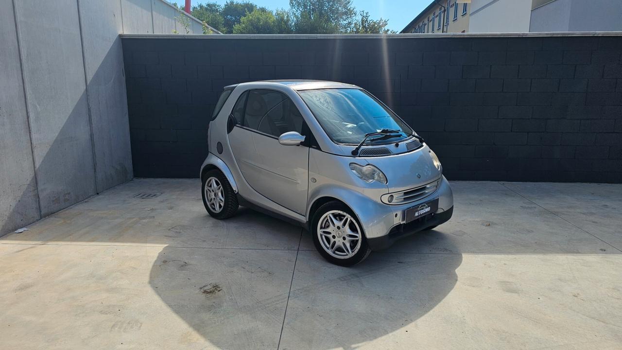 Smart ForTwo 700 coupé passion (45 kW)