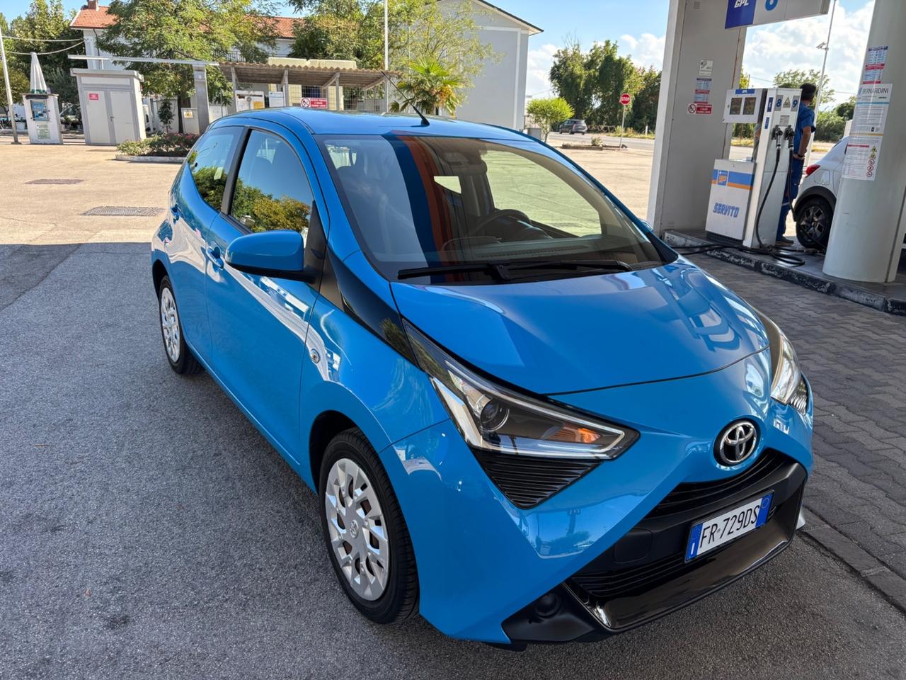 Toyota Aygo 1.0 VVT-i 72 CV 5 porte x-cool MMT