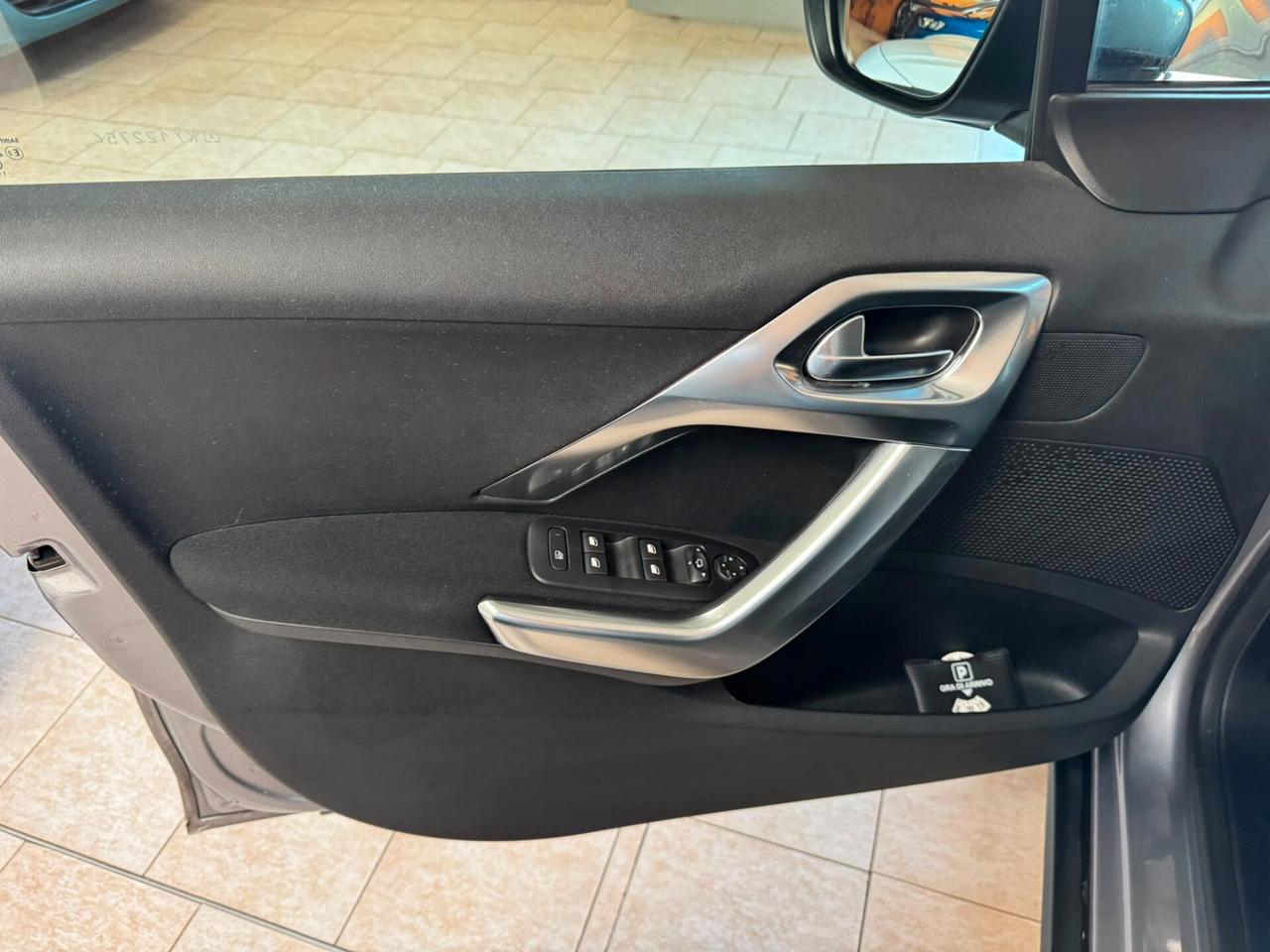 Peugeot 2008 PureTech 82 S&S Allure