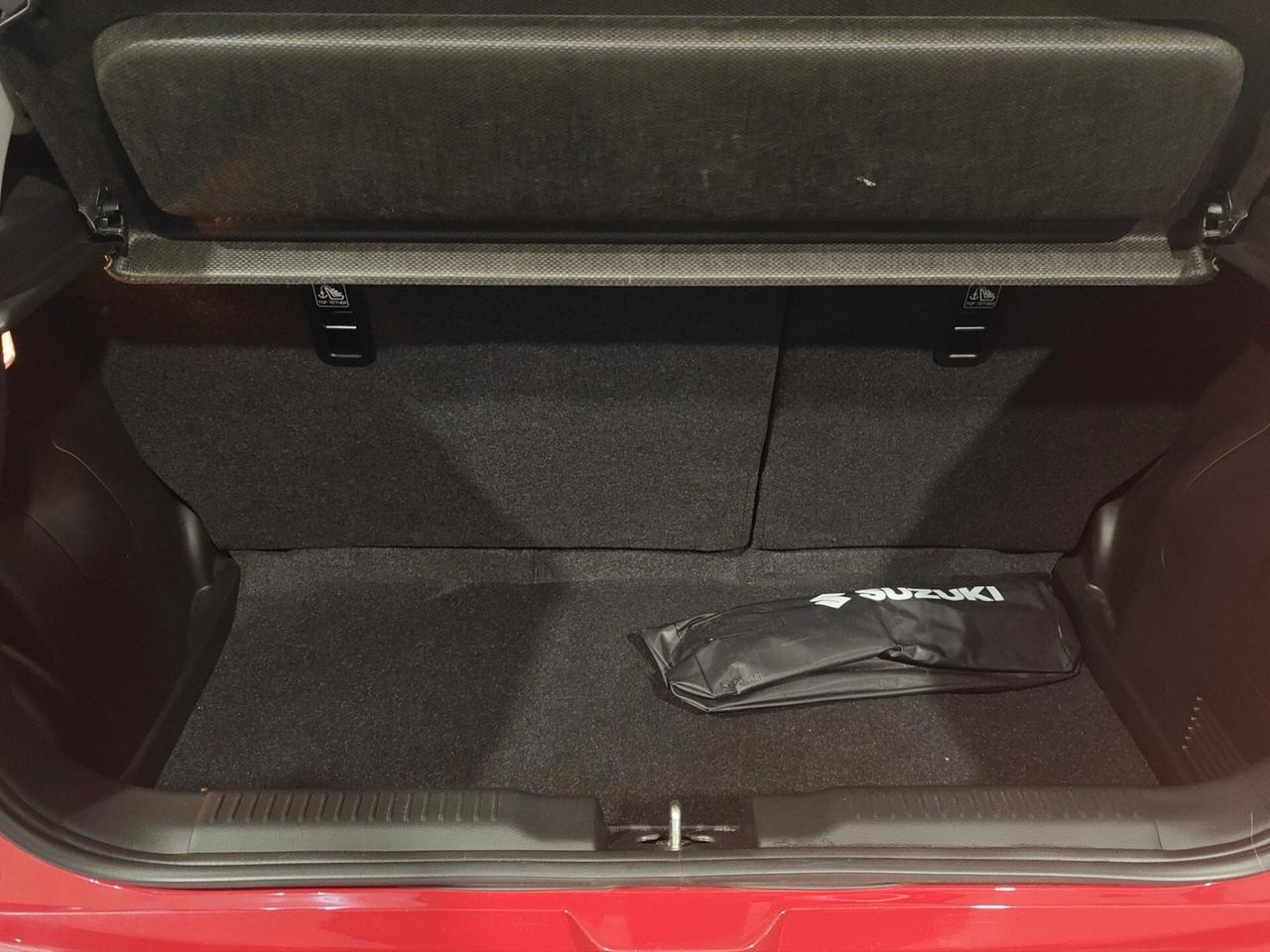 Suzuki Swift 1.2 Hybrid Top 83CV