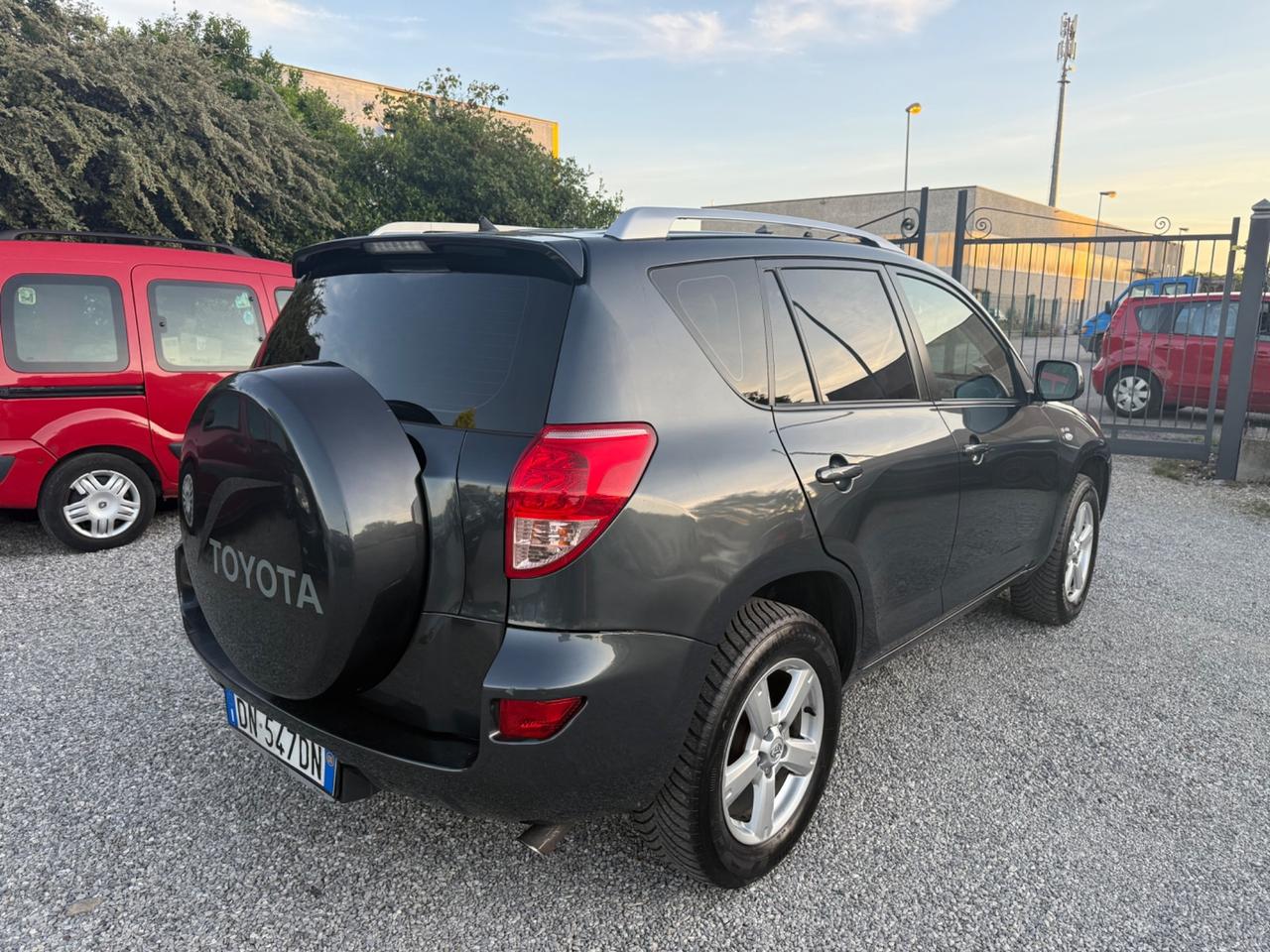 Toyota RAV 4 RAV4 2.2 D-4D 136 CV Luxury 4x4