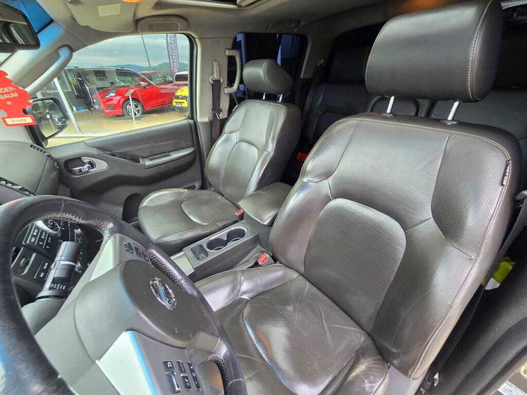 Nissan Navara 3.0 V6 DCI 231CV "LE" CON PREZZO REALE!